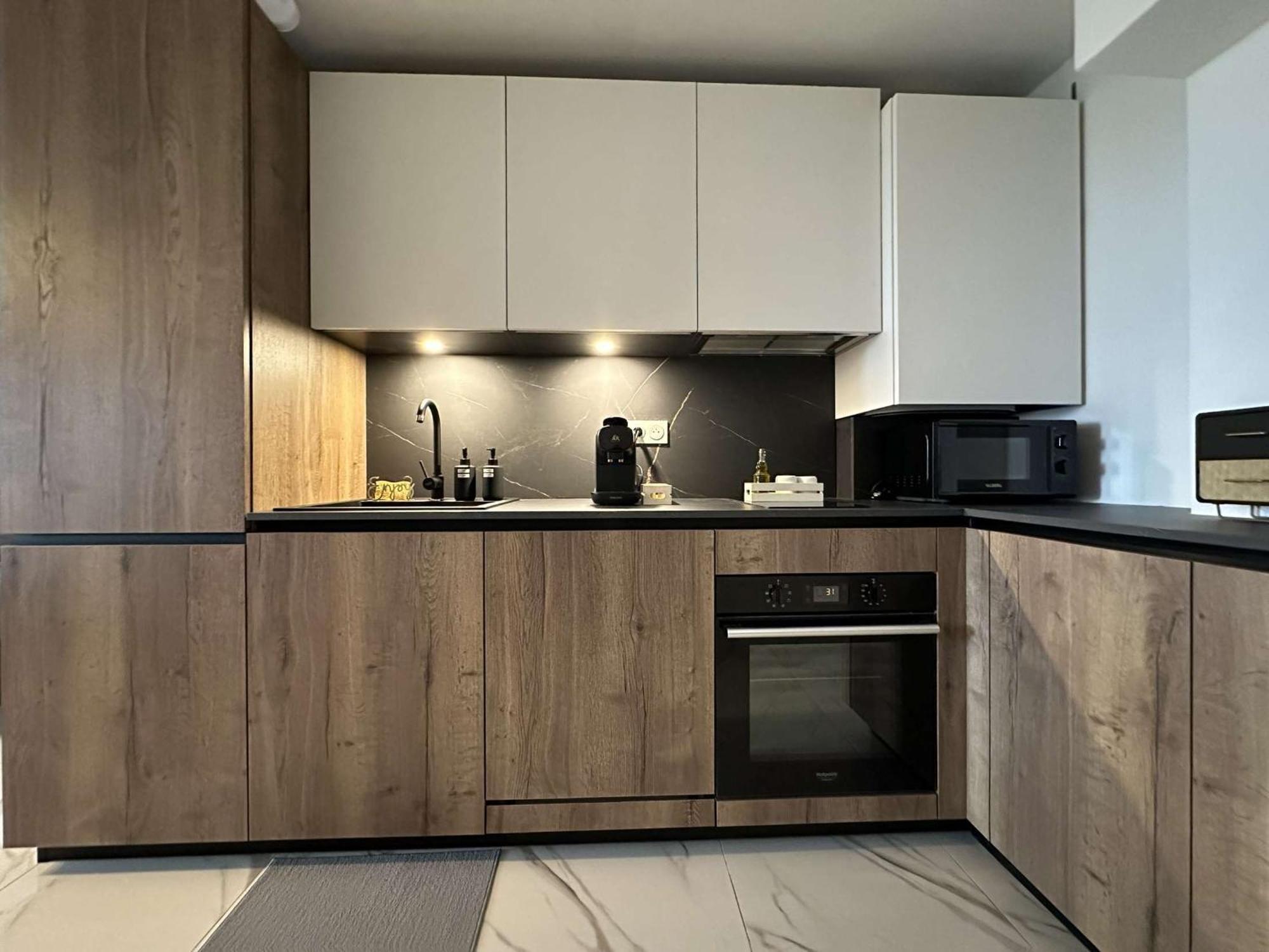 Le Niou, Appartement Avec Parking Gratuit Marseille Luaran gambar